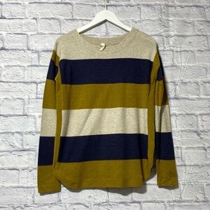 Teeberry & weave light sweater